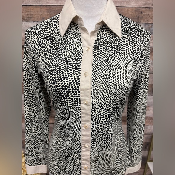 Tops - J McLaughlin Black and White Animal Print Button Down Small